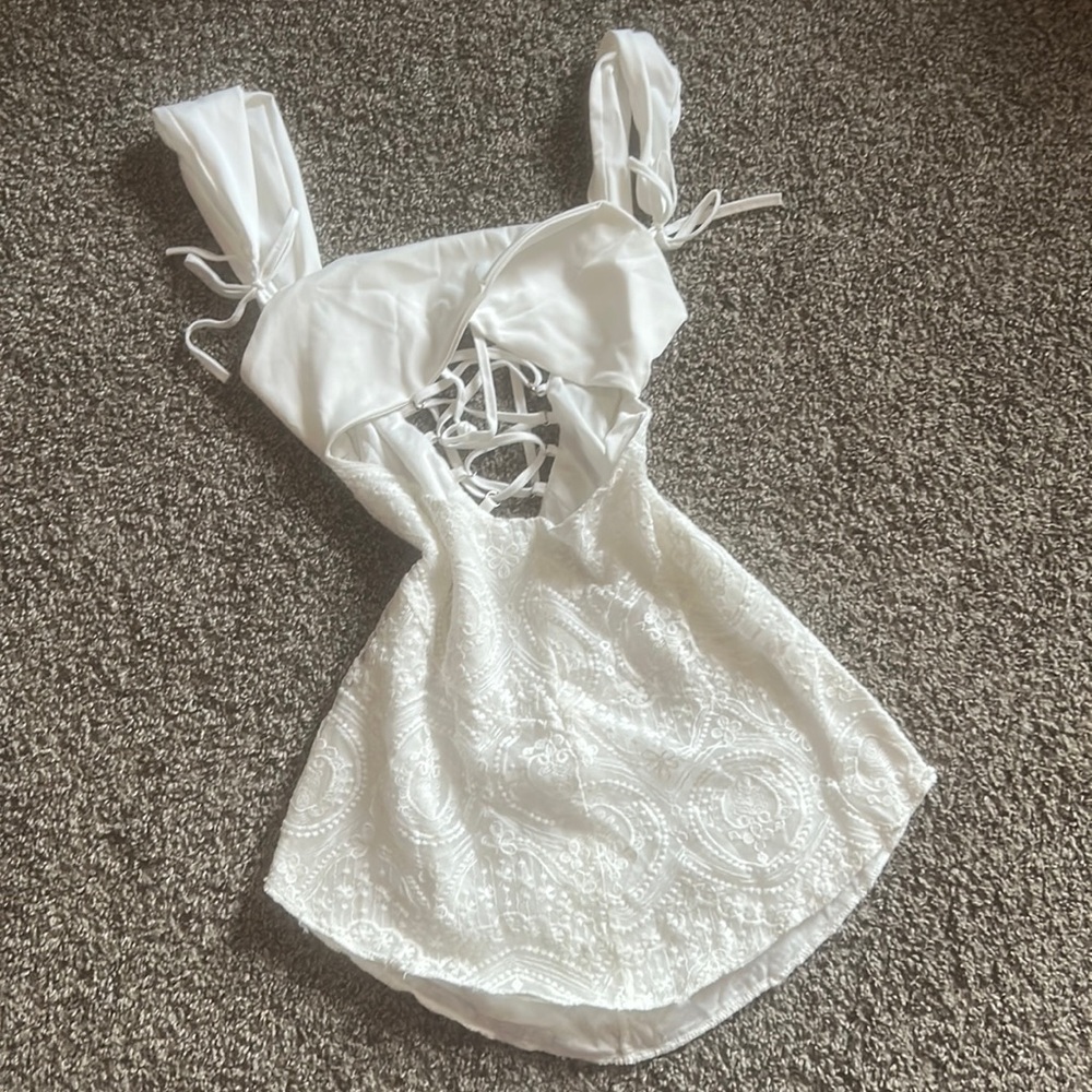 Sexy Twist Top Chic White Mini Dress